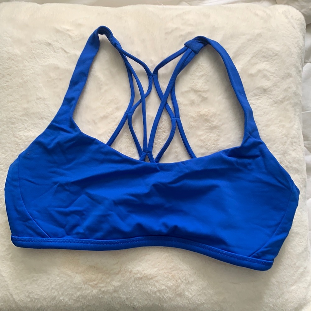 LULULEMON FREE TO BE BRA